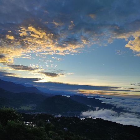 Lake View Lodge Sarangkot Покхара Экстерьер фото