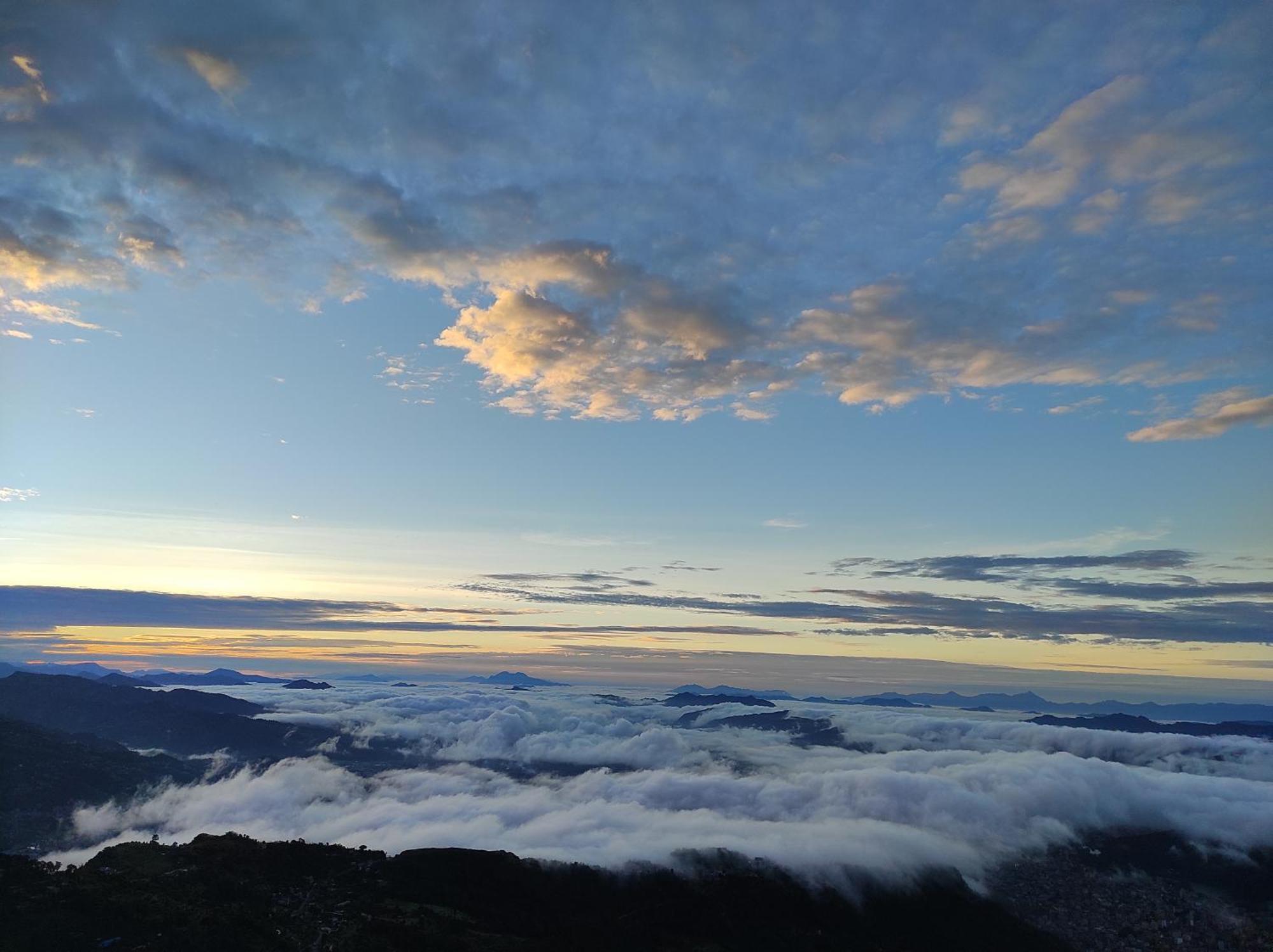 Lake View Lodge Sarangkot Покхара Экстерьер фото